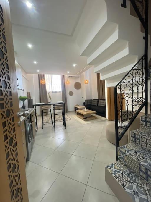 La Boheme - Duplex Neuf - Modern & Chic - Proche Gare - Confort - Clim Parking Et Wifi Gratuit ! Gueliz *
